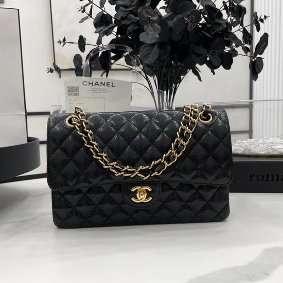 🥃Chanel Classic Double Flap - Picture 1 of 9